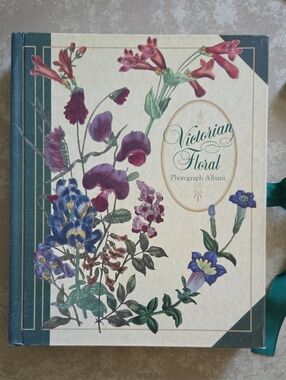 1997 Waverly Burnes Victorian Floral Photo Album